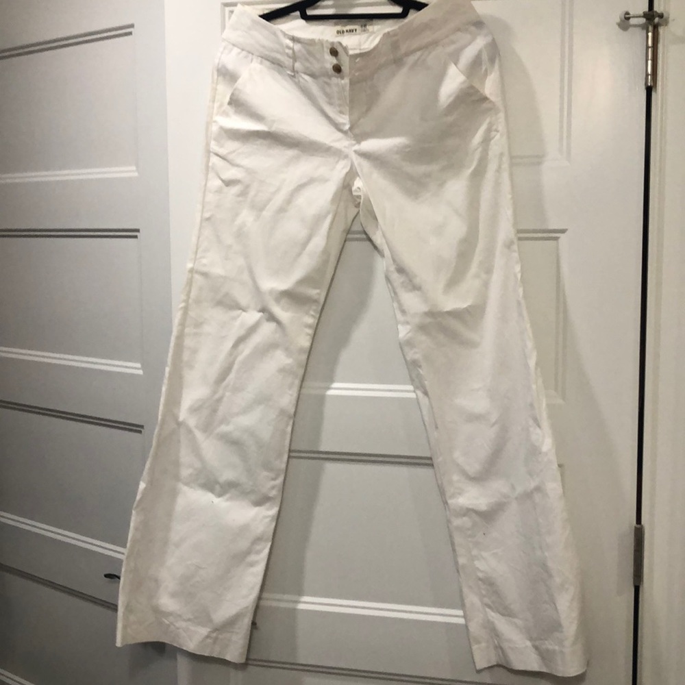 Used once Old Navy white summer pants